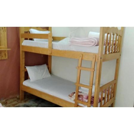 Gorilla African Guest House Энтеббе Экстерьер фото